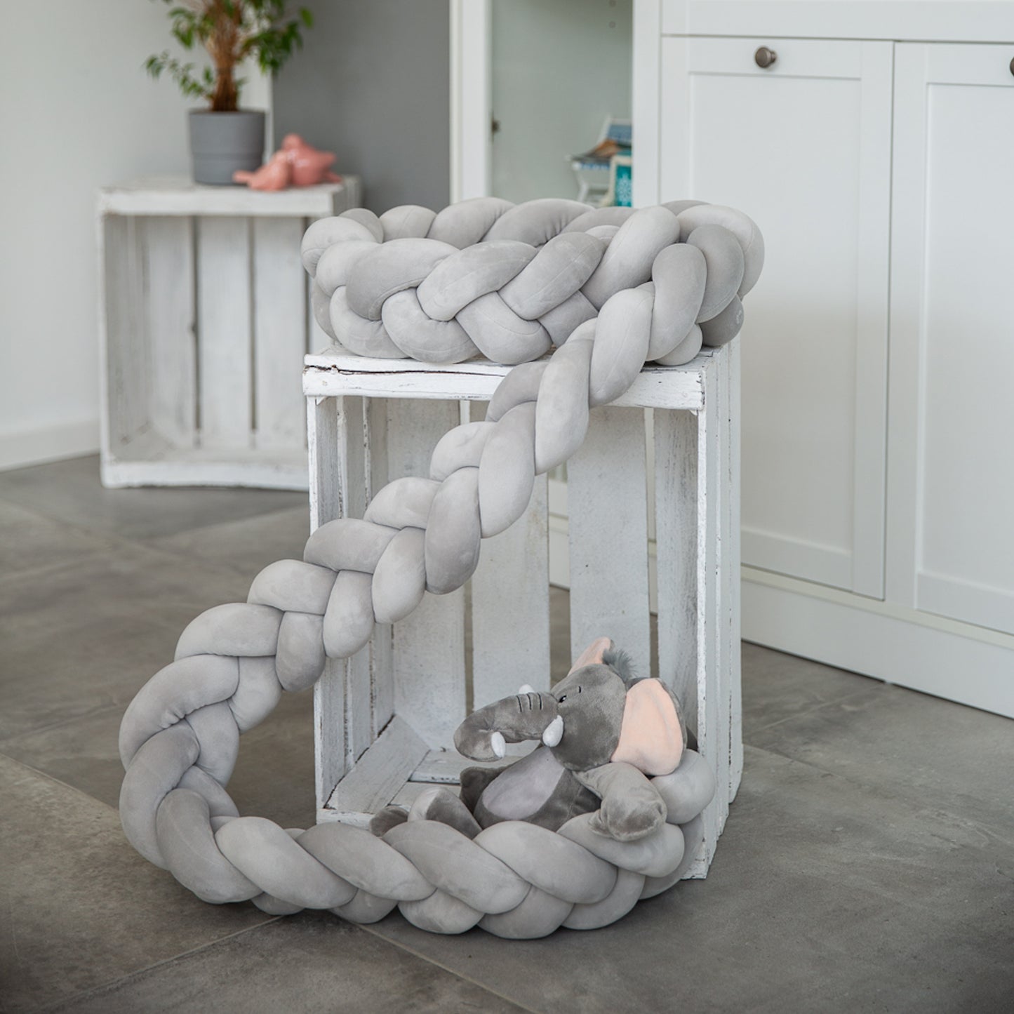 JAKOR® Yoki | Bettschlange geflochten | geprüfte OEKO TEX® Qualität | inkl. Wäschenetz & Tasche | perfekt zum Verschenken